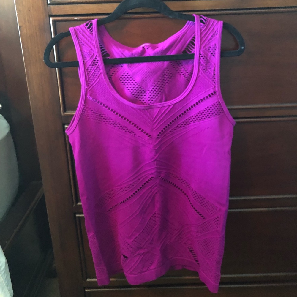 Super cute fabletics tank